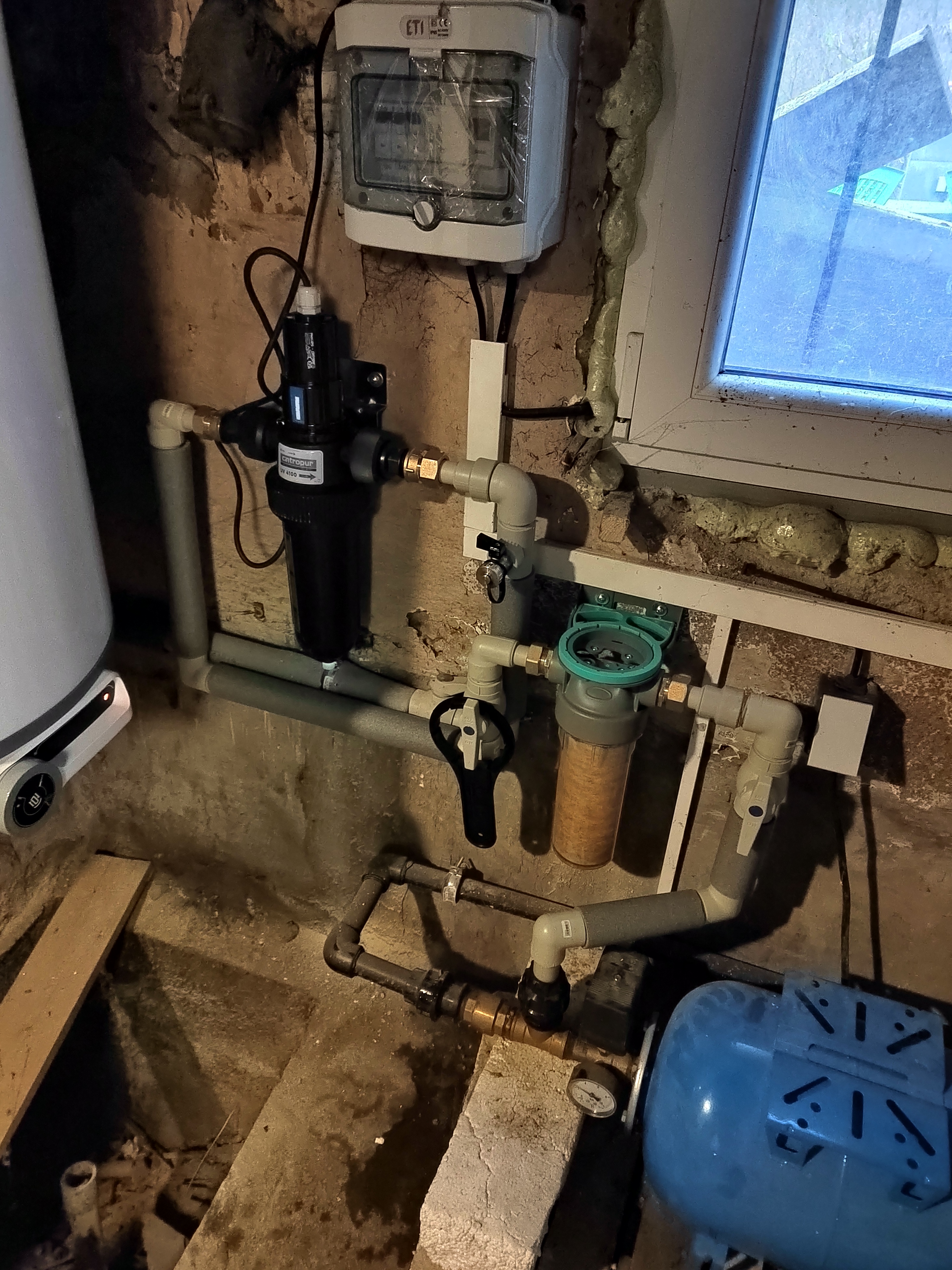 Realizace montáže UV dezinfekce vody Cintropur UV4100 2